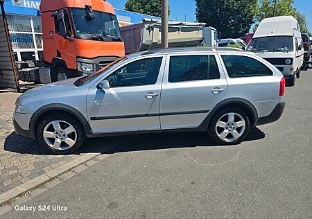 Skoda Octavia Combi Scout 4X4 2.0
