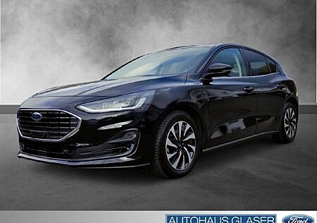 Ford Focus Lim. Titanium X *DAB*LED*GANZJAHRESREIFEN*