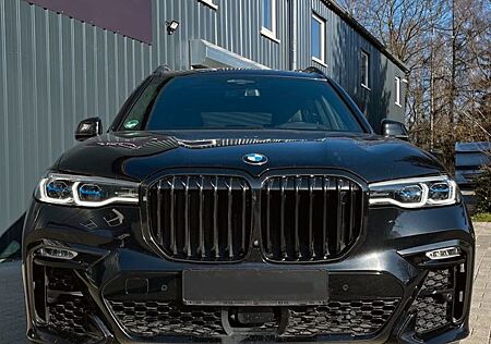 BMW X7 M50 M50d Aero Pano Shadow HUD 360°