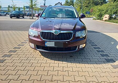 Skoda Superb 2.0 TDI 125kW Elegance Combi STANDHEIZUNG