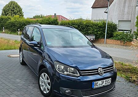 VW Touran Volkswagen 1.6 TDI / TÜV NEU!