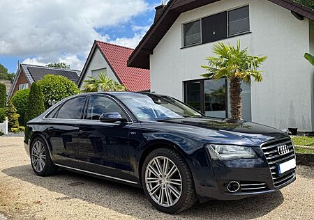 Audi A8 3.0 TDI tiptronic quattro -