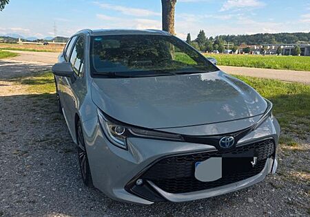 Toyota Corolla 2,0 Hybrid Team D Kombi Sport AHK LED