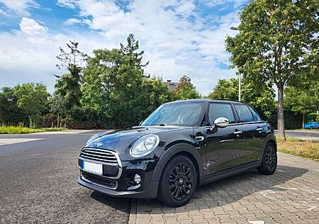 Mini ONE 102 PS / Sehr gepflegt / Service inklusive