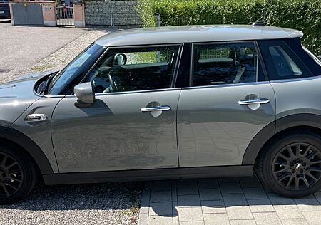 Mini ONE TOP gepflegt, wenig Km, Navi, LED