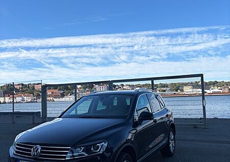 VW Touareg Volkswagen 3.0 V6 TDI SCR 150kW Tiptronic Execu...