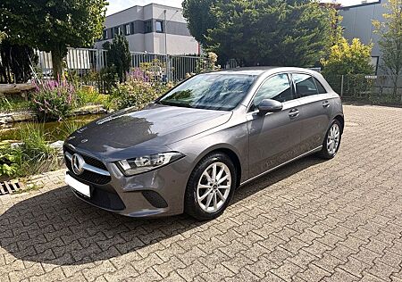 Mercedes-Benz A 200 AMG Line/Navi Premium/Automatik/AHK