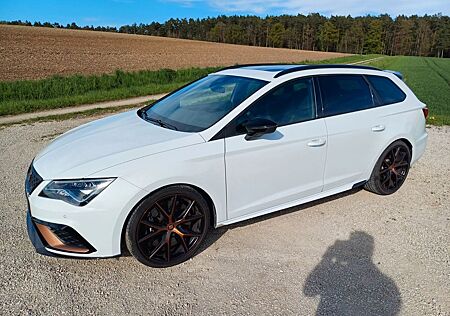 Seat Leon ST 2.0 TSI CUPRA R 4Drive DSG CUPRA R