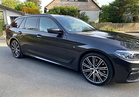 BMW 540i xDrive Touring A -