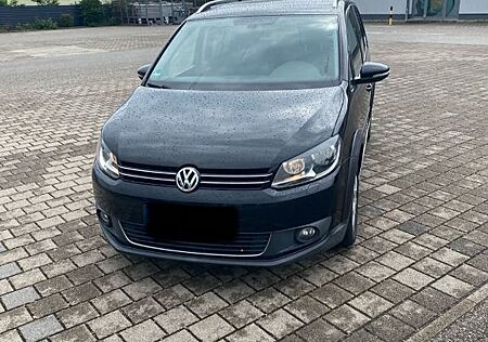 VW Touran Volkswagen 2.0 TDI 130kW DSG -