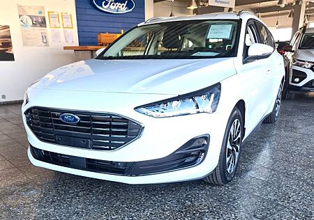 Ford Focus Turnier Titanium*Navi*Kamera*Parkassistent