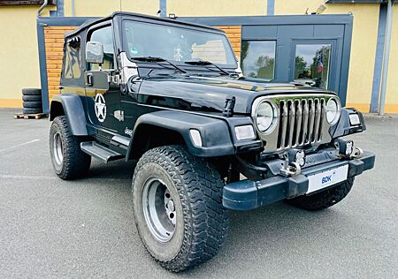 Jeep Wrangler Sahara 4.0 Automatik°Klimaanlage°AHZV