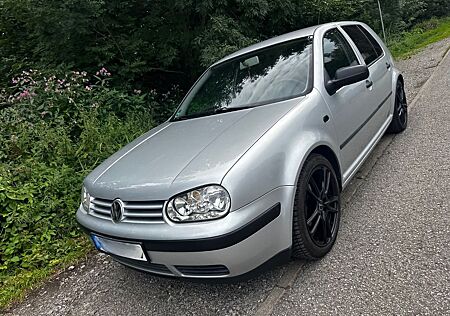 VW Golf Volkswagen 1.4 EU4 Basis Basis