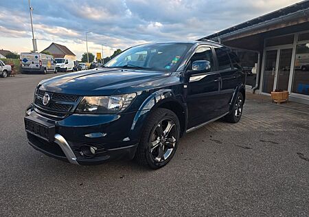 Fiat Freemont Cross 4 x 4 AWD-Navi -AHK-cam.7 Sitzer