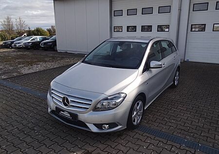 Mercedes-Benz B 180 Avantgarde*1Hnd*AHK*ACC*SitzH*PDC*Klima*