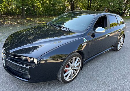 Alfa Romeo 159 Alfa SW TI 1,9JTDM 16V*Leder*8xAlu*Kamera