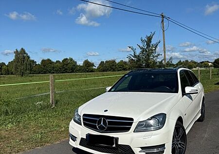 Mercedes-Benz 220 C220 CDI Edition C , Panoramadach