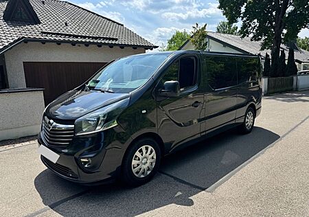 Opel Vivaro BiTurbo 9 Sitzer