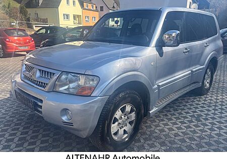 Mitsubishi Pajero 3,2 DI-D Edition 20*TÜVNeu *Memory*V60