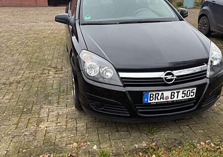 Opel Astra GTC Coupe.