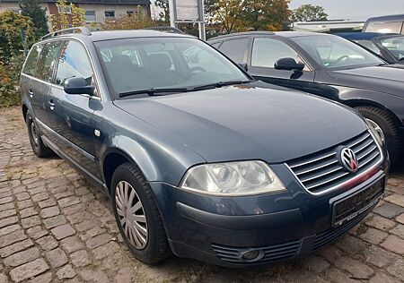 VW Passat Volkswagen Variant Comfortline*Klima*SHZ*AHK*TÜV