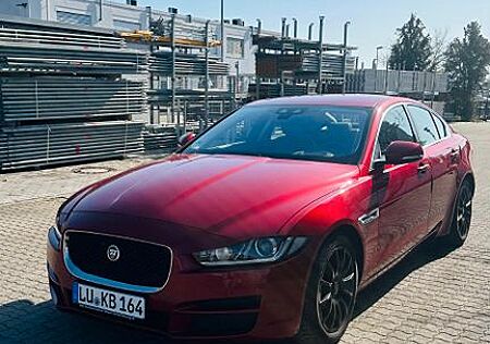 Jaguar XE E-Performance 163PS Portfolio Portfolio