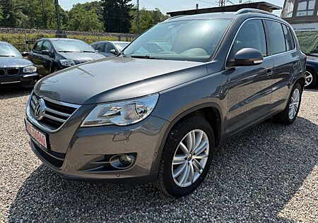 VW Tiguan Volkswagen 1.4 TSI Team 4Motion+2Hd+AHK+SLPS+SHZ+TEM