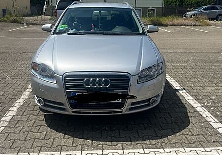 Audi A4 2.0 Avant - Fahrtauglich