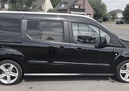 Ford Grand Tourneo 1.5 TDCi 88kW Titanium Titanium
