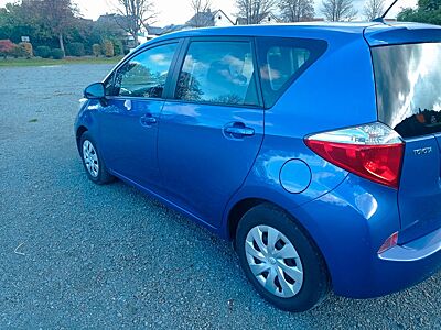 Toyota Verso-S 1,33-l-Dual-VVT Life Life