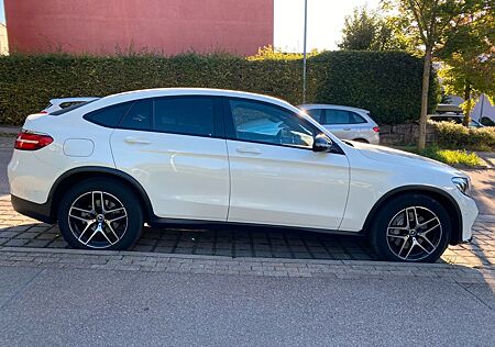 Mercedes-Benz GLC 250 4MATIC Coupé, Panorama, AMG Line,