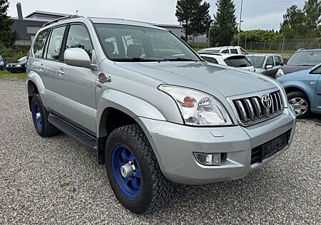 Toyota Land Cruiser 3.0 D-4D Travel * AHK