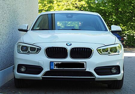 BMW 118i Sport Line Sport Line