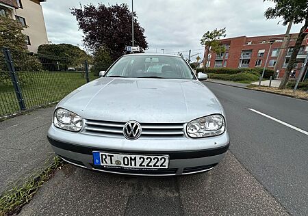 VW Golf Volkswagen 1.4 Basis