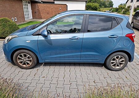 Hyundai i10 1.0 YES! Silver YES! Silver