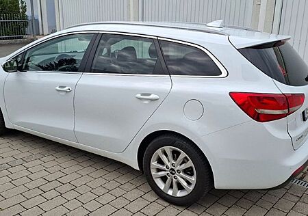 Kia Cee'd Sportswagon 1.6 GDI DCT Spirit Automatik