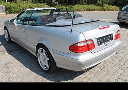 Mercedes-Benz CLK 230 KOMPRESSOR AVANTGARDE Avantgarde