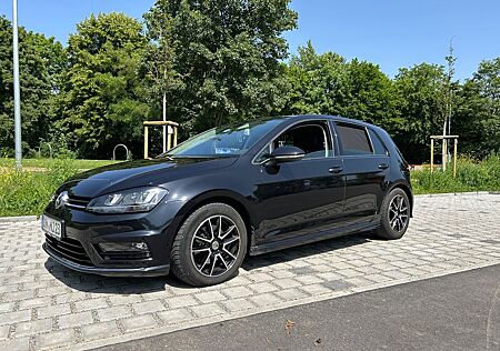 VW Golf Volkswagen VII R-Line 1.4 TSI Massagesitz Sportpaket