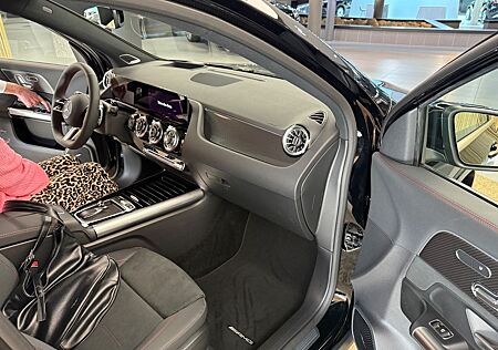 Mercedes-Benz GLA 180 GLA 2025 mit AMG Line, Burmester etc