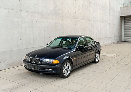 BMW 328i - scheckheftgepflegt und unverbastelt