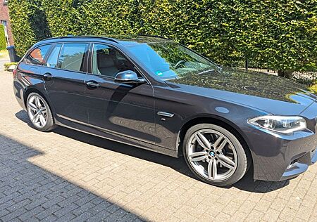 BMW 530d Touring A - M Paket sehr viel Ausstattung