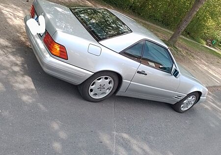 Mercedes-Benz SL 320 , Qualität aus dem Jahr 1995, Oldtimer!