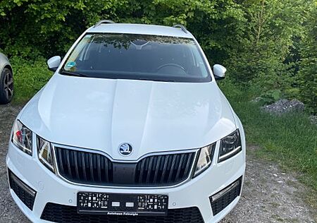 Skoda Octavia 2.0 TDI DSG Drive Combi Drive