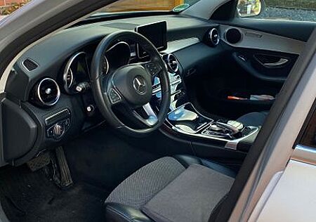 Mercedes-Benz C 200 T AVANTGARDE Autom. AVANTGARDE