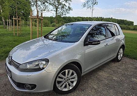 VW Golf Volkswagen 1.2 TSI 63 kW Style Style