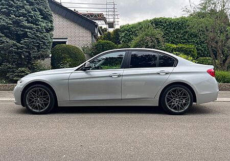 BMW 320d Head-up Display 360 Kamera LED Navigation