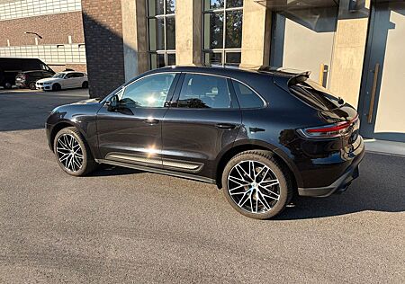 Porsche Macan (Panorama, 21-Zoll, Leder, Sportauspuff)