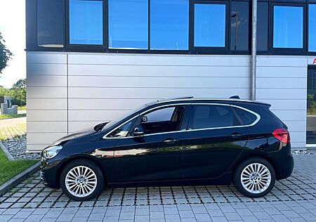 BMW 2er 220xd Active Tourer Luxury Aut. Leder/Navi/LED