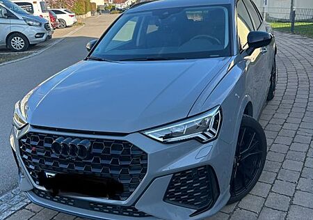 Audi RS Q3 RSQ3 2.5 TFSI S tronic quattro -