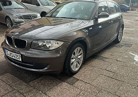 BMW 118i -